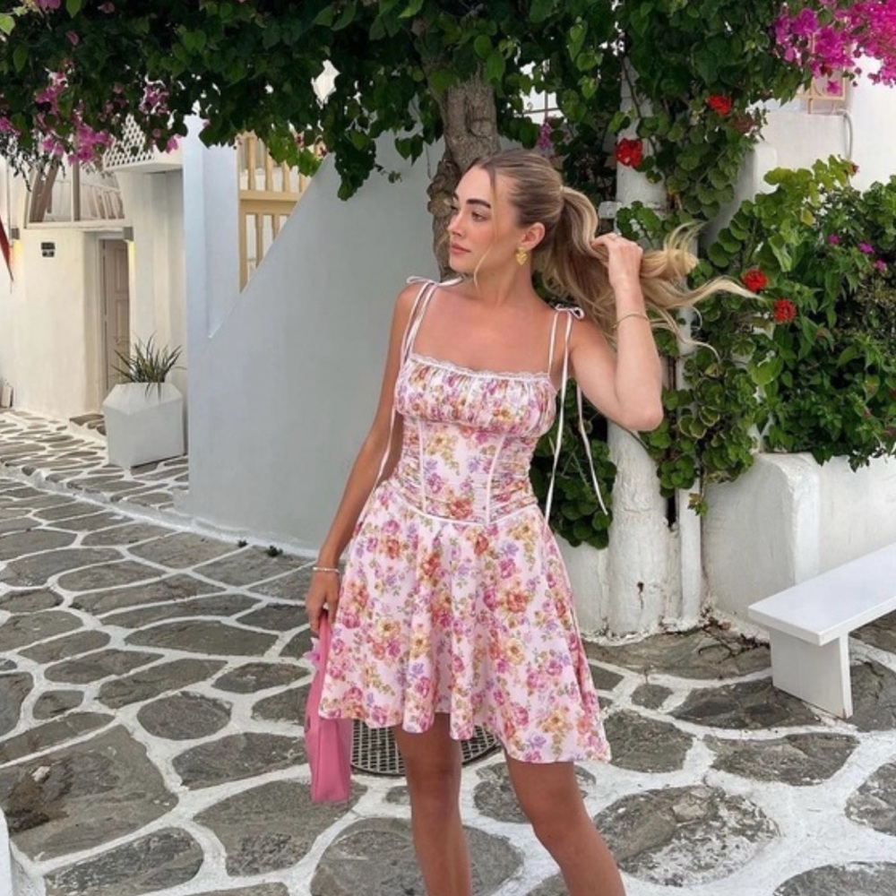 House of CB ‘Alejandra’ Light Lavender Floral Mini Dress NWOT